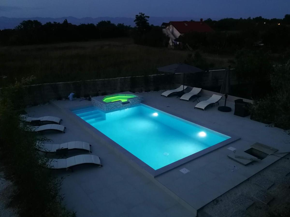 Villa Flora Maris Apartments Privlaka  Exteriör bild